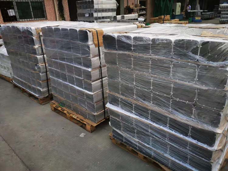 New energy electric vehicle battery shell